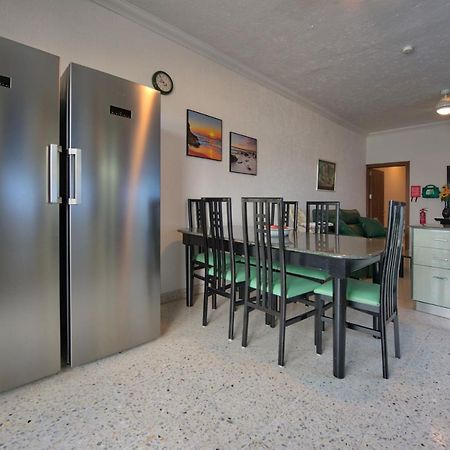 מליאהה Beachfront With Seaviews Apartment No56 Award Winner Unbeatable Location For Closeness To The Sea Ideal For Guests Looking For Winter Spring And Autumn Breaks In Sunny Malta Also Ideal For Coastal Hikers מראה חיצוני תמונה