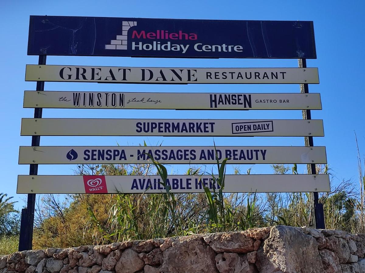 מליאהה Beachfront With Seaviews Apartment No56 Award Winner Unbeatable Location For Closeness To The Sea Ideal For Guests Looking For Winter Spring And Autumn Breaks In Sunny Malta Also Ideal For Coastal Hikers מראה חיצוני תמונה