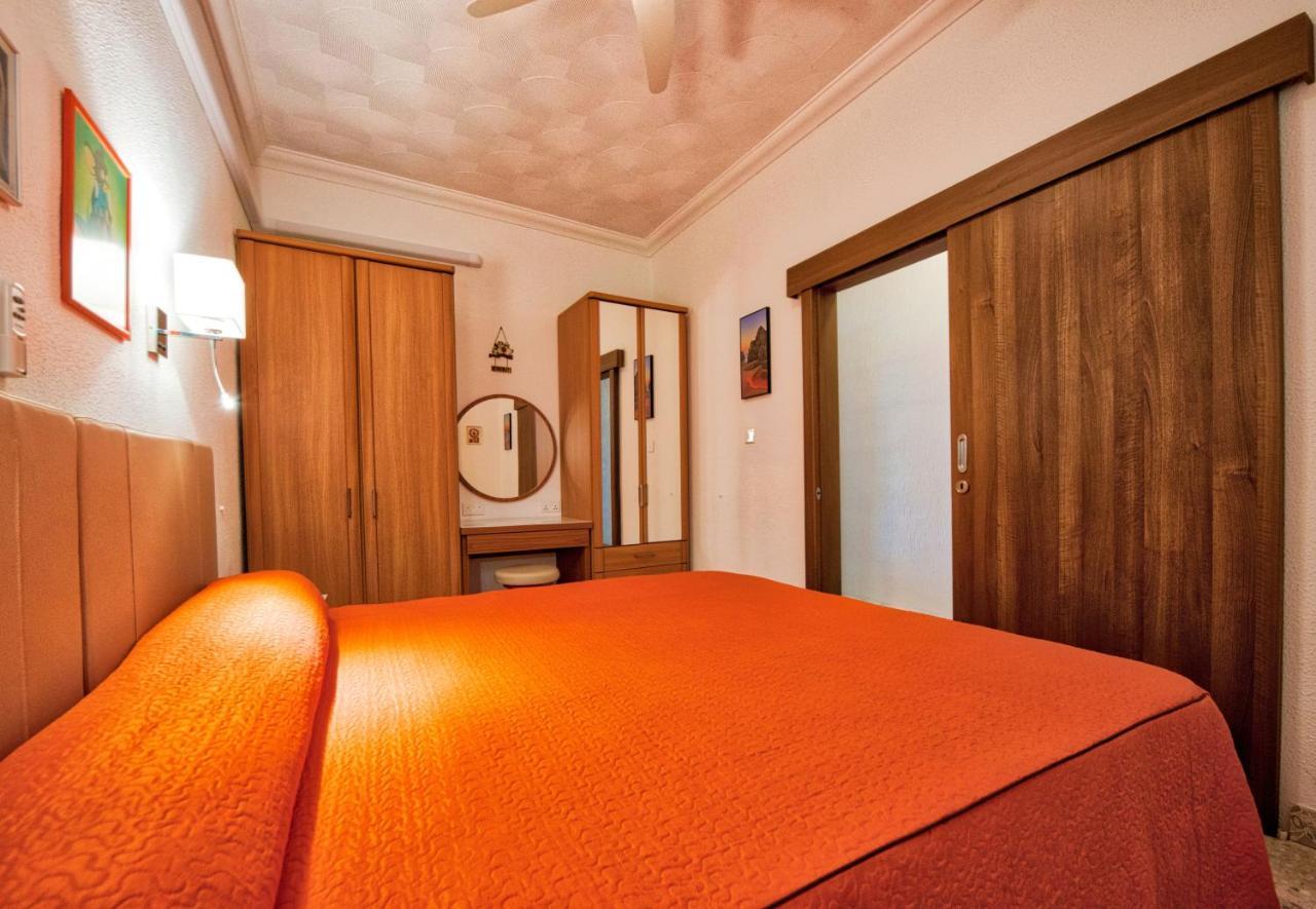 מליאהה Beachfront With Seaviews Apartment No56 Award Winner Unbeatable Location For Closeness To The Sea Ideal For Guests Looking For Winter Spring And Autumn Breaks In Sunny Malta Also Ideal For Coastal Hikers מראה חיצוני תמונה